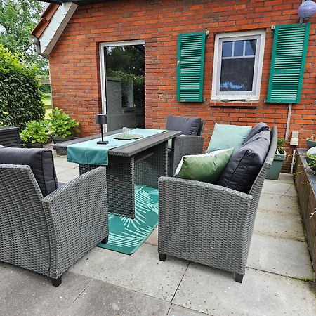 Kleines Ferienhaus Luettje Backhuus 35516 Uplengen Extérieur photo