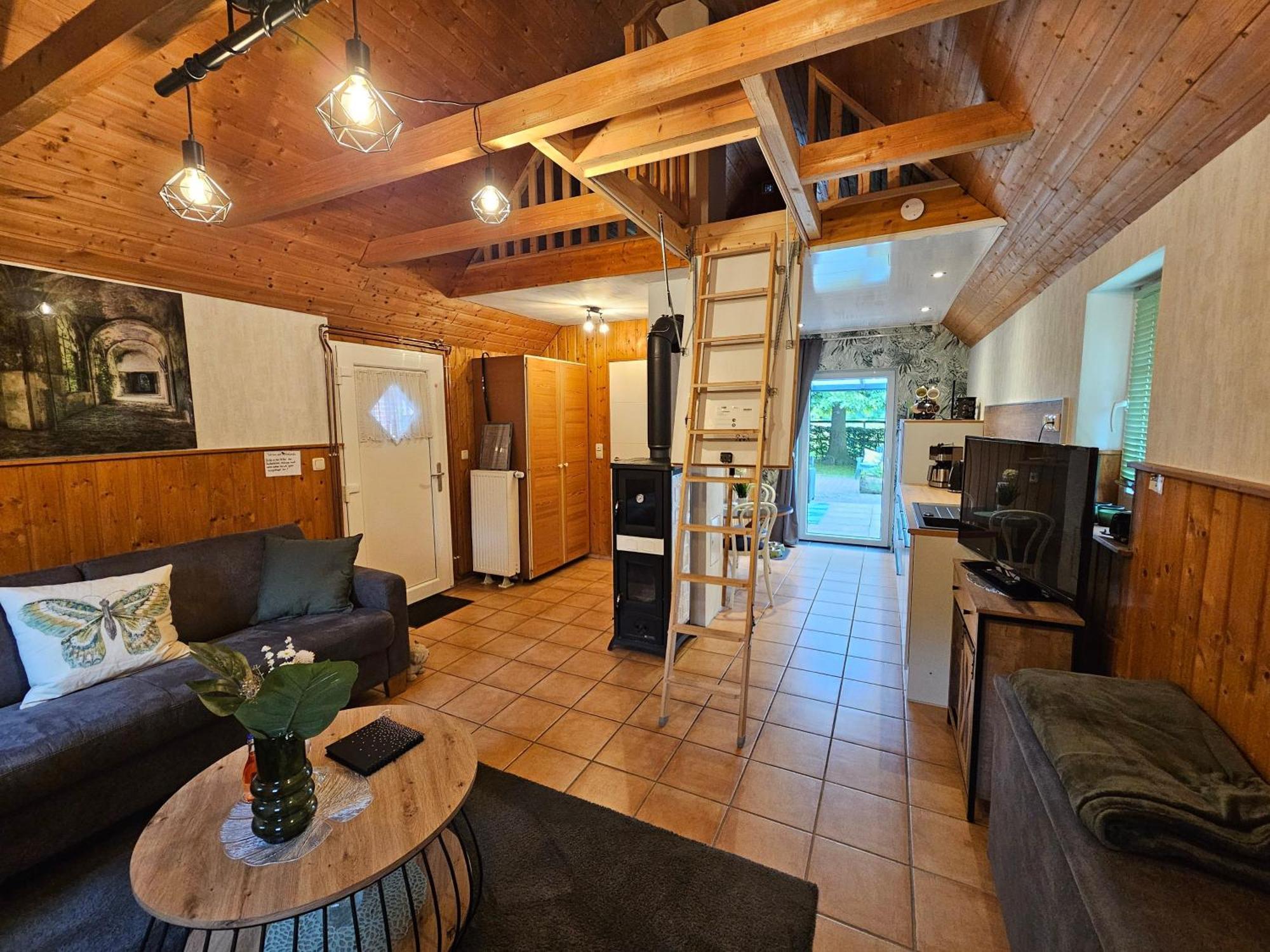 Kleines Ferienhaus Luettje Backhuus 35516 Uplengen Extérieur photo