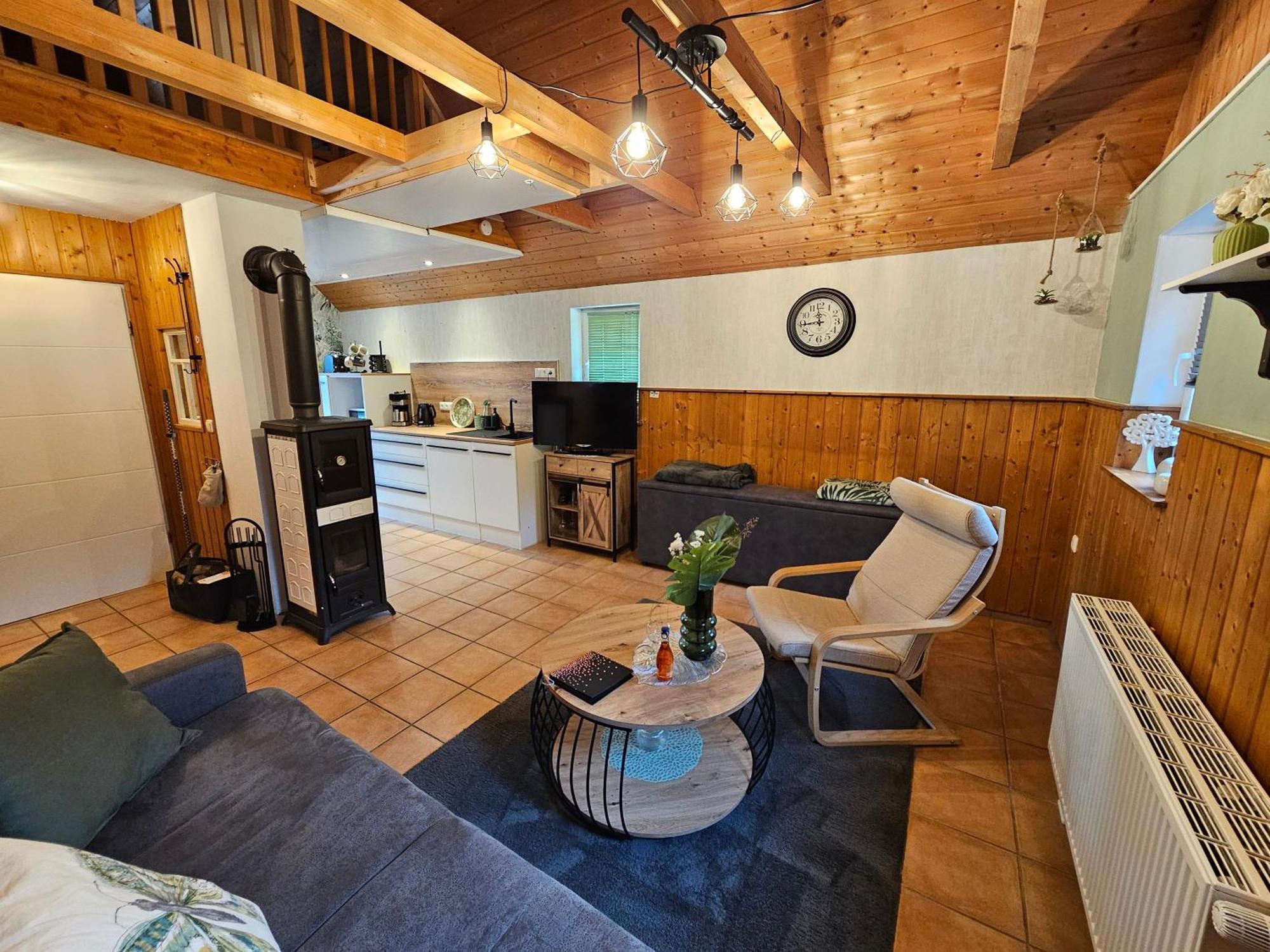 Kleines Ferienhaus Luettje Backhuus 35516 Uplengen Extérieur photo